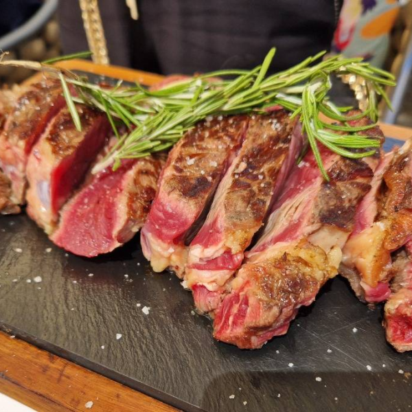 Le restaurant - L'Entrecôte Valentine - Marseille - La Valentine - Restaurant La Valentine 13011